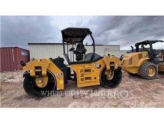 CAT CB13 Tandemwalzen