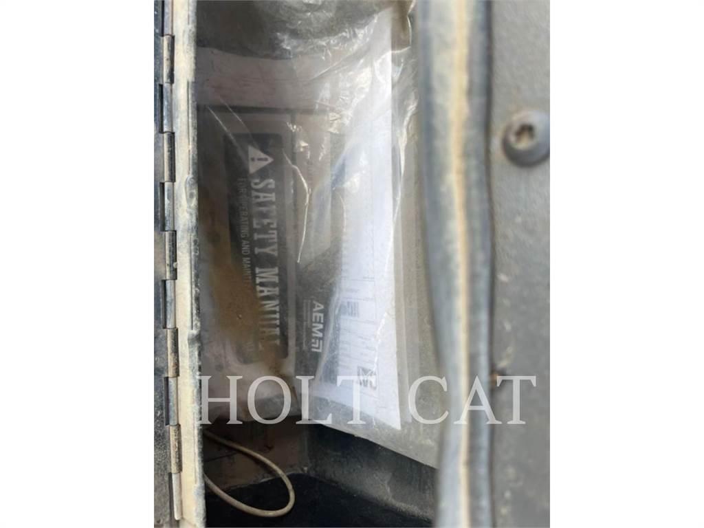 CAT CB13 Schaber
