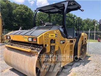 CAT CB13 Erdbauwalzen