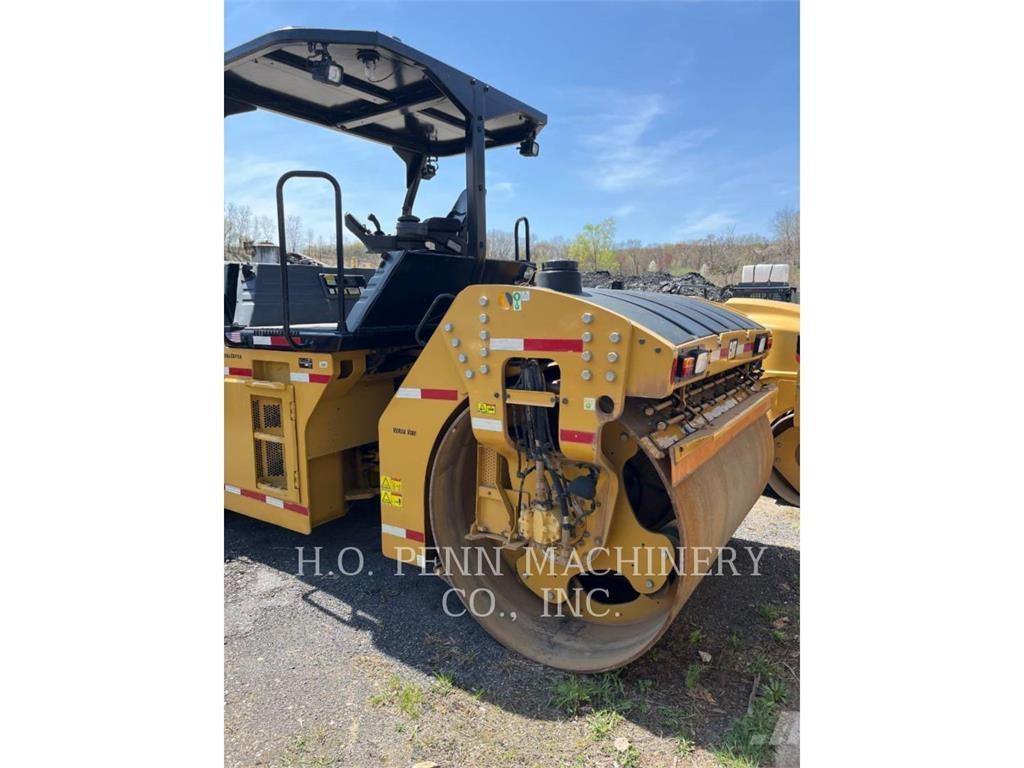CAT CB13 Tandemwalzen