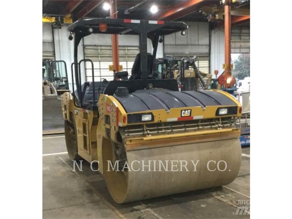 CAT CB13 Strassenfertiger