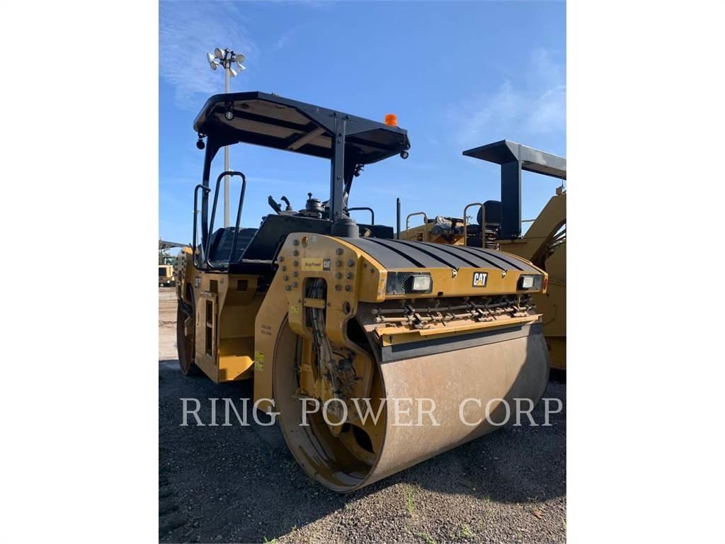 CAT CB13 OSC Tandemwalzen