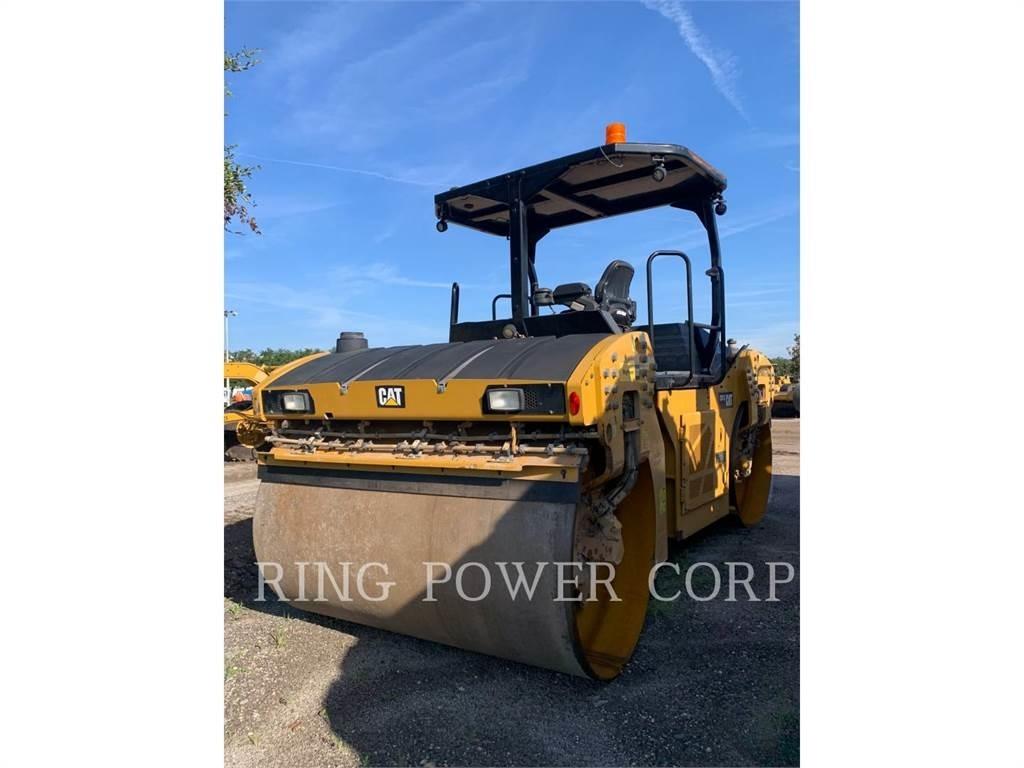 CAT CB13 OSC Tandemwalzen
