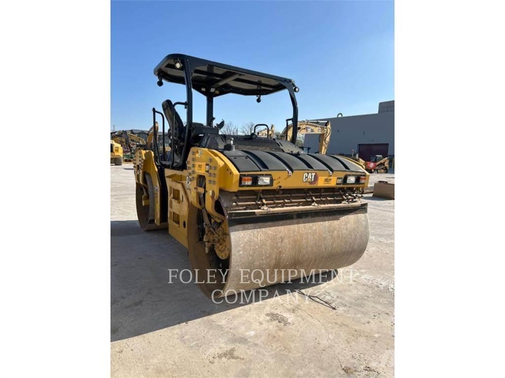 CAT CB15 Erdbauwalzen