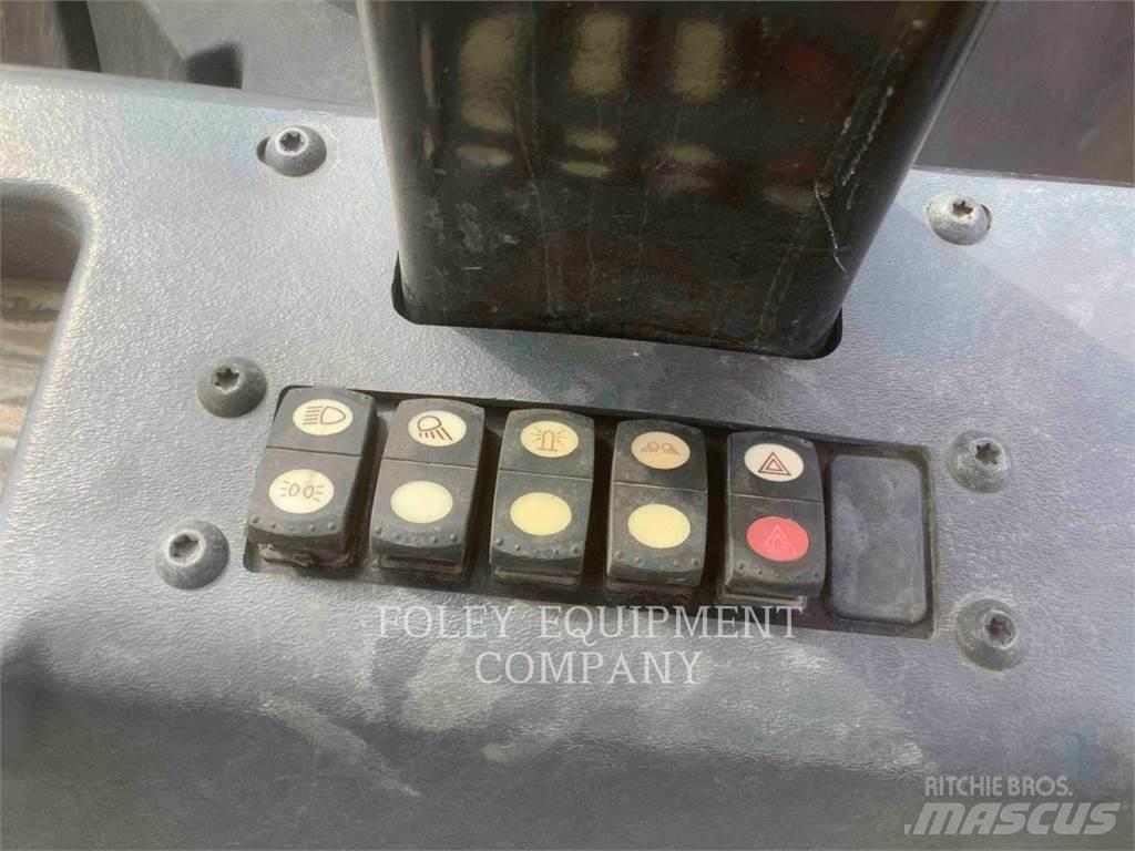CAT CB15 Erdbauwalzen