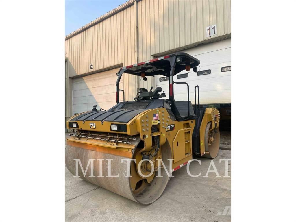 CAT CB15 Erdbauwalzen