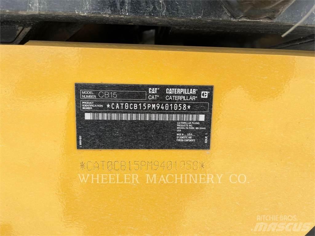 CAT CB15 CW VV Tandemwalzen