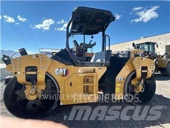 CAT CB15 CW VV Tandemwalzen