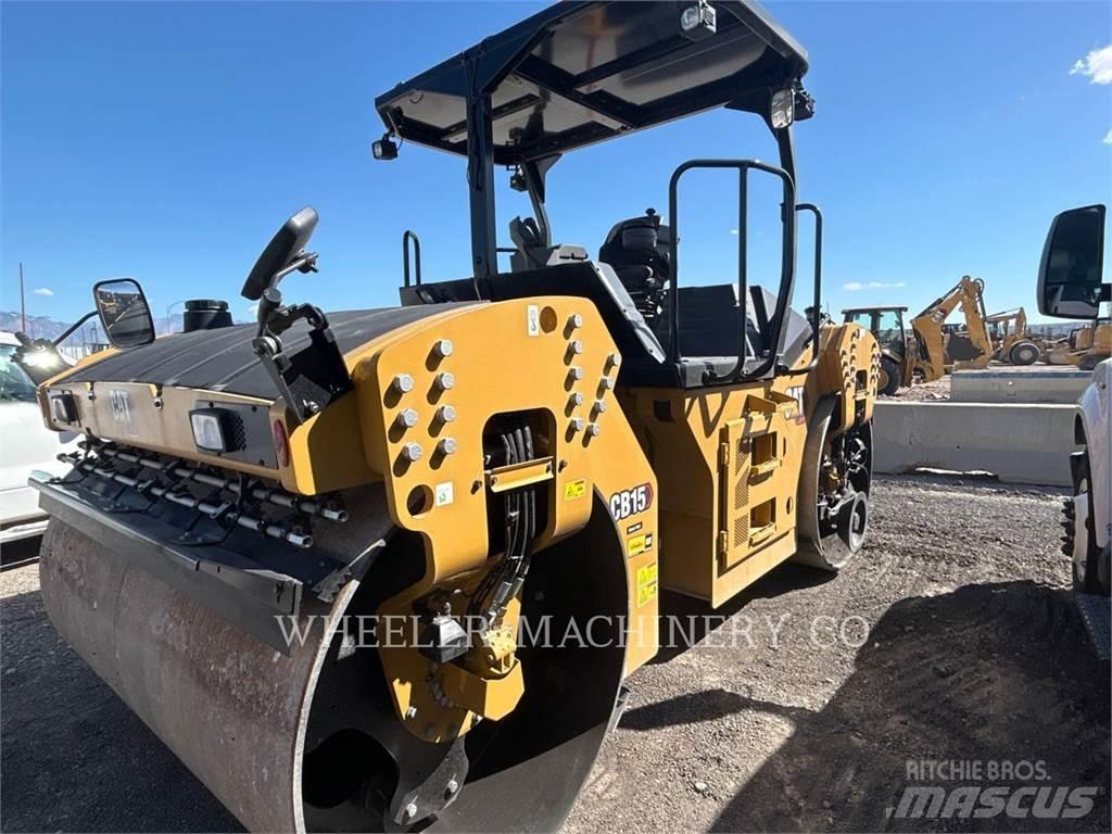 CAT CB15 CW VV Tandemwalzen