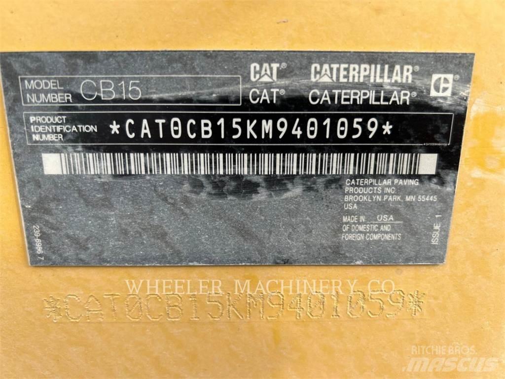 CAT CB15 CW VV Tandemwalzen
