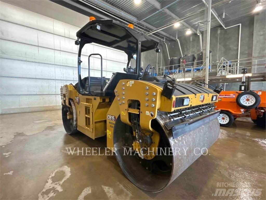 CAT CB15 CW VV Tandemwalzen