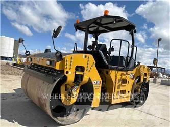 CAT CB15 CW VV Tandemwalzen