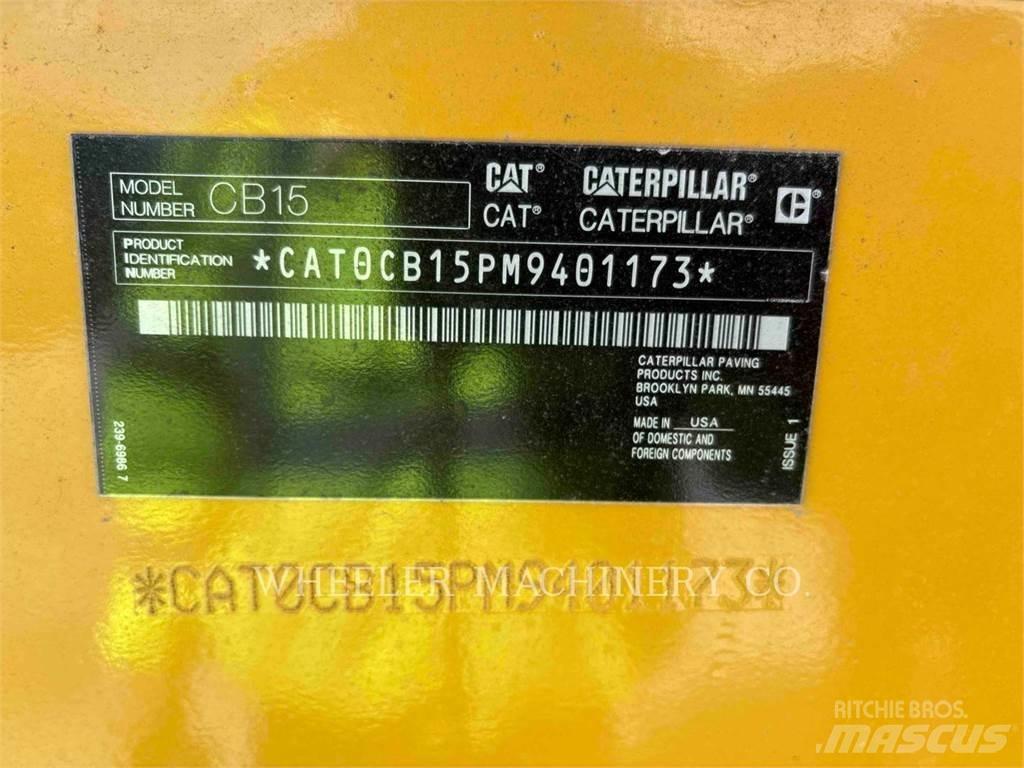 CAT CB15 CW VV Tandemwalzen