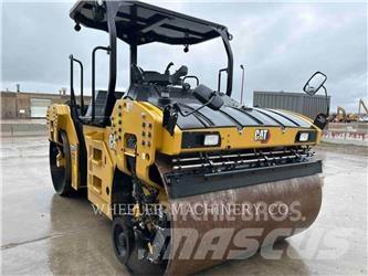 CAT CB15 CW VV Tandemwalzen