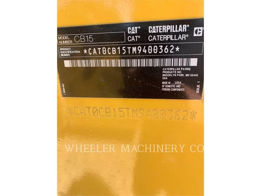 CAT CB15 CW VV Tandemwalzen