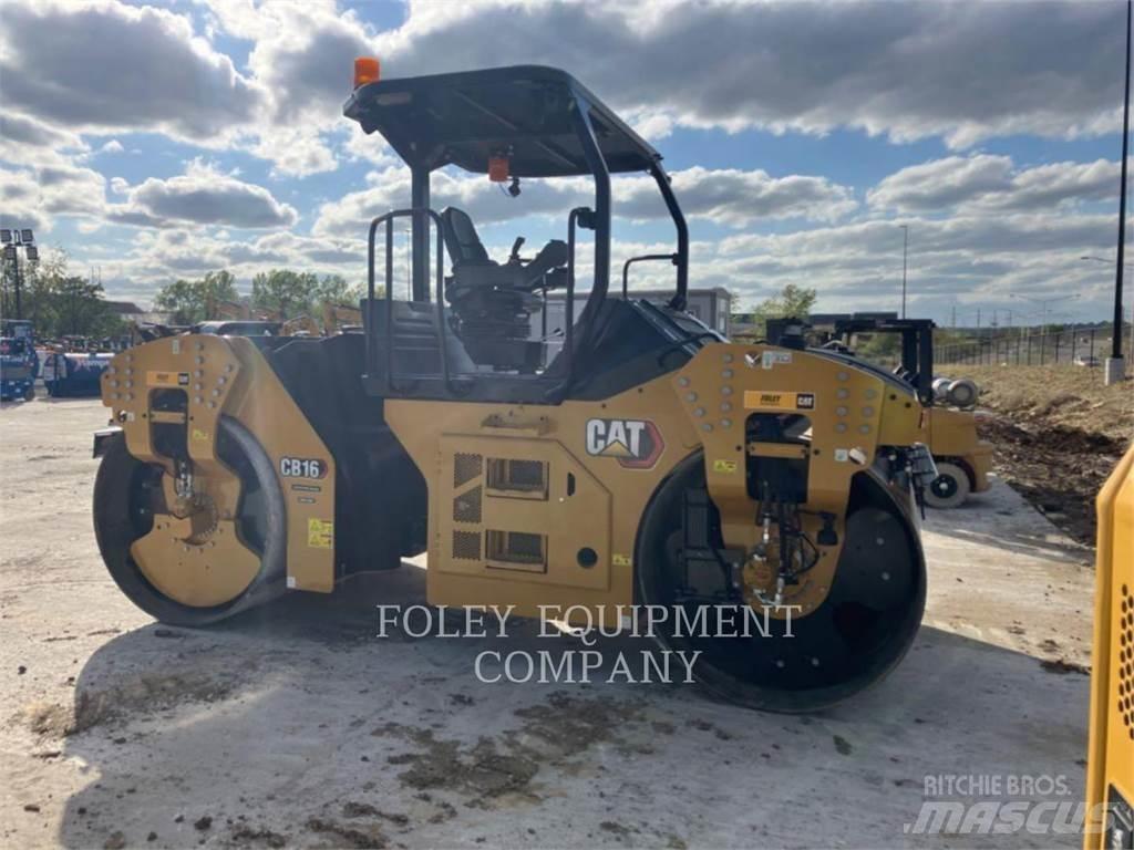 CAT CB16 Erdbauwalzen
