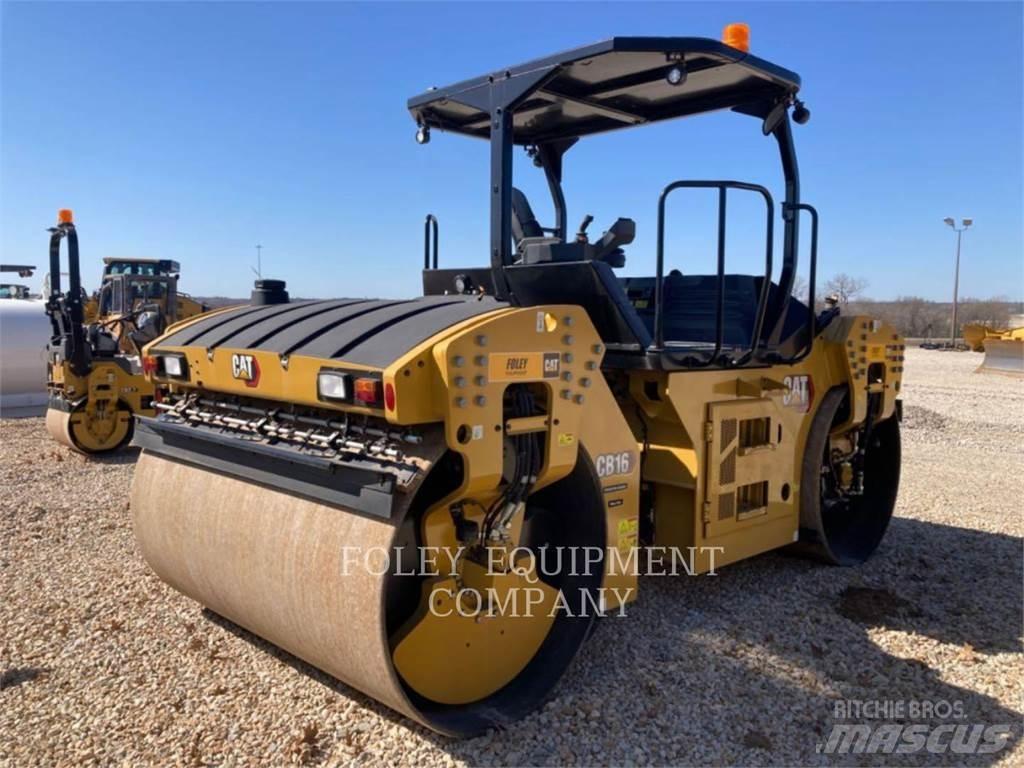 CAT CB16 Erdbauwalzen