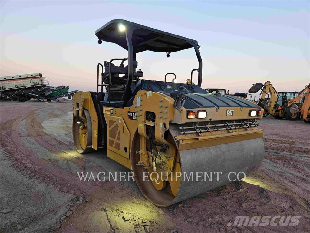 CAT CB16 Strassenfertiger