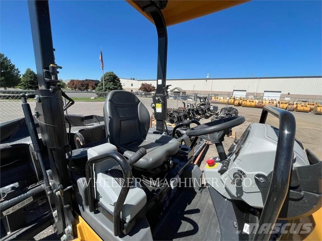 CAT CB2.5 Tandemwalzen