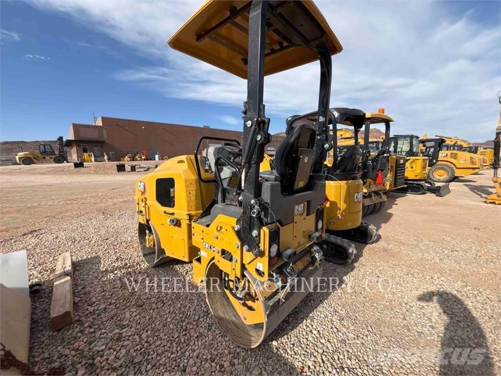 CAT CB2.5 GC Tandemwalzen