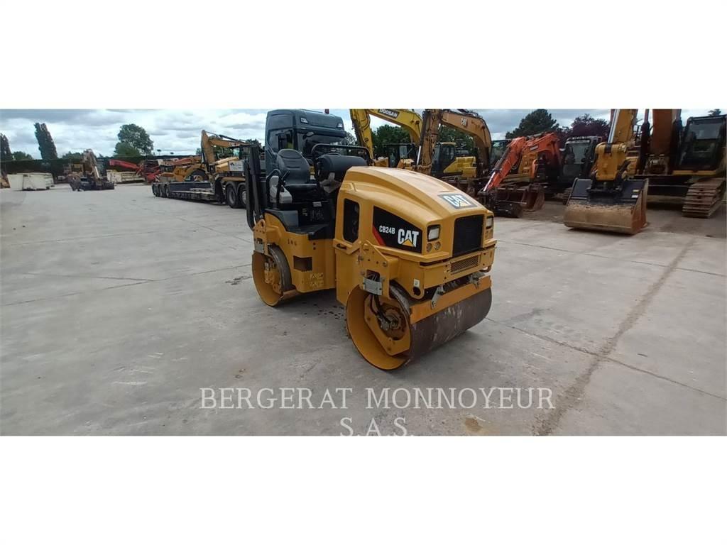 CAT CB24B Erdbauwalzen
