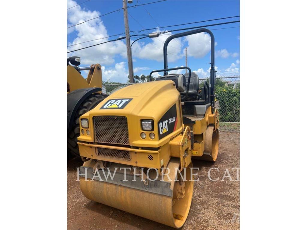 CAT CB24B Erdbauwalzen