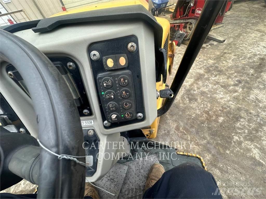 CAT CB34B Erdbauwalzen