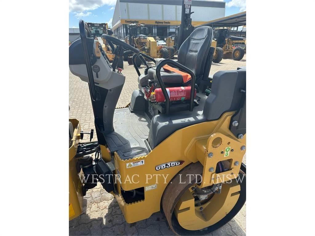 CAT CB36BLRC Tandemwalzen
