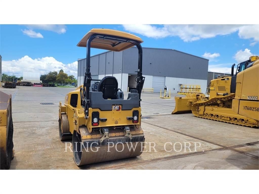 CAT CB4.4 Tandemwalzen