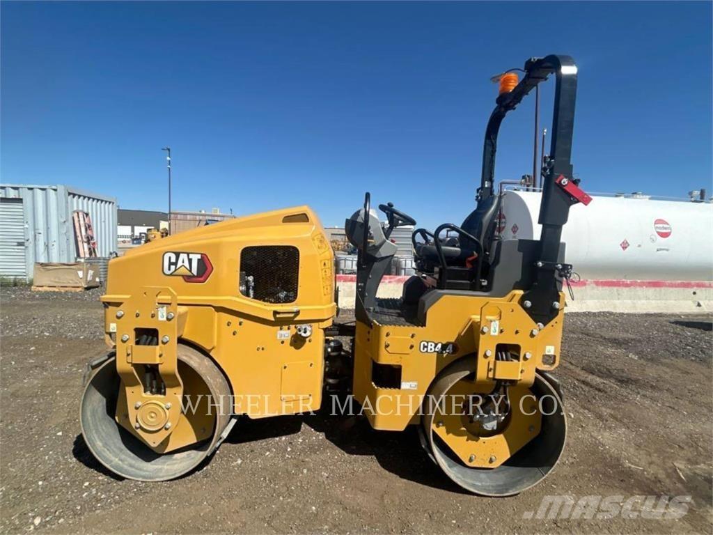CAT CB4.4 Tandemwalzen