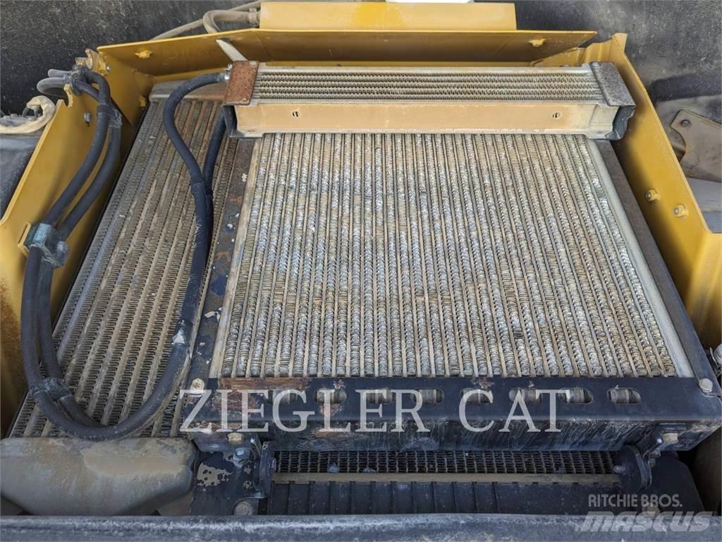 CAT CB64 Erdbauwalzen