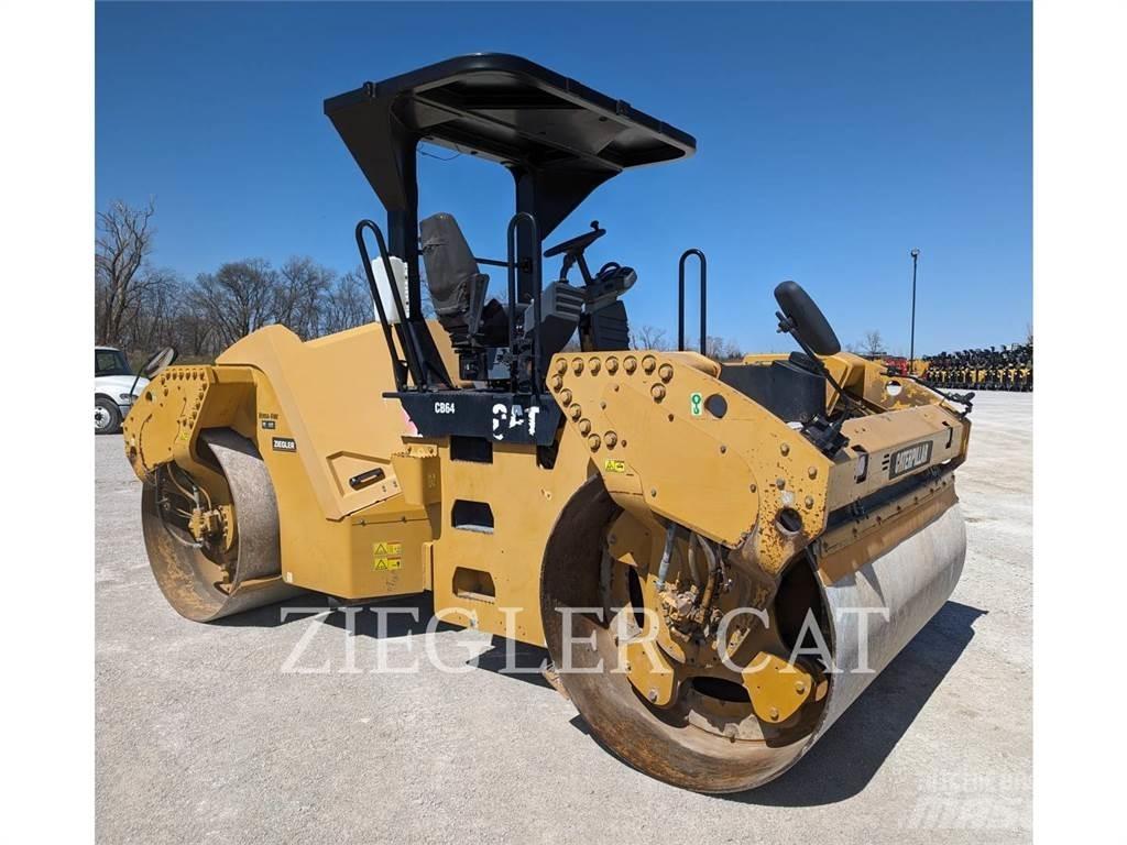 CAT CB64 Erdbauwalzen