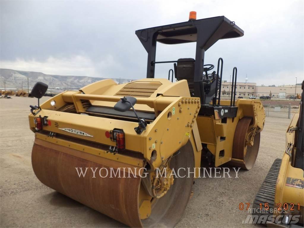 CAT CB64 Erdbauwalzen