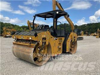 CAT CB64B Erdbauwalzen