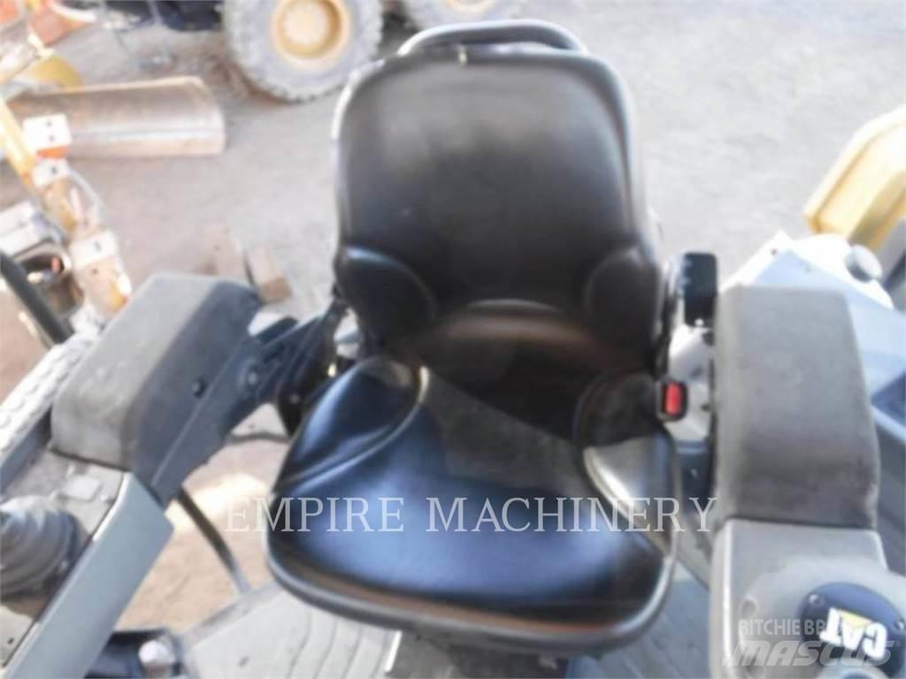 CAT CB66B Tandemwalzen