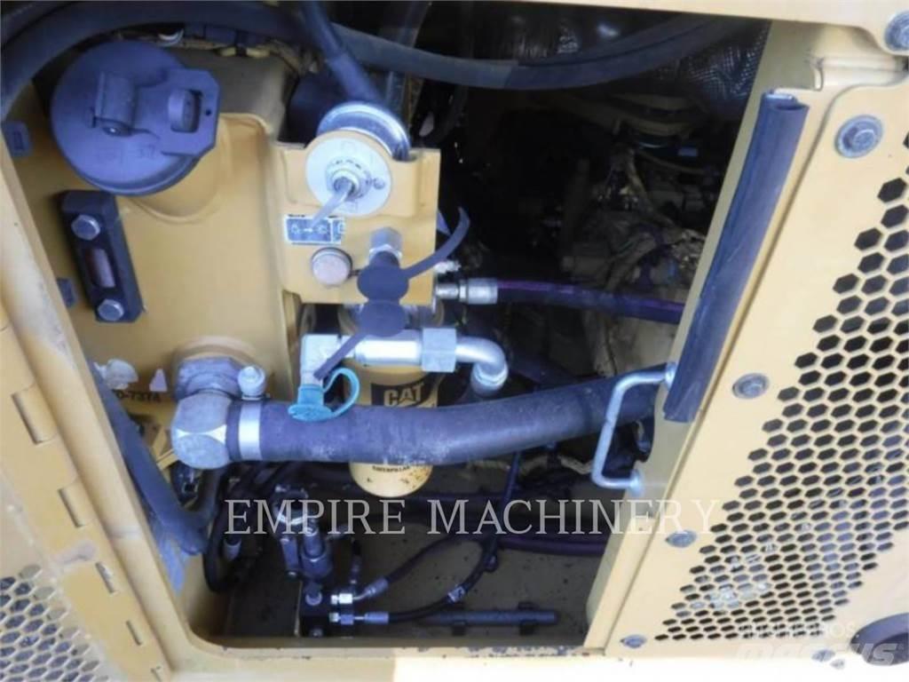 CAT CB66B Tandemwalzen