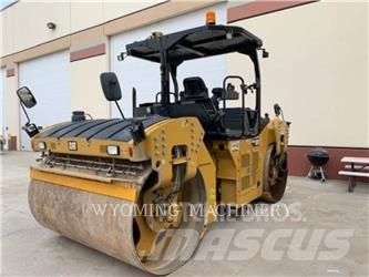 CAT CB66B Erdbauwalzen