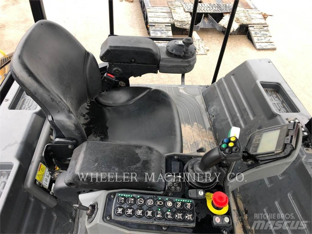CAT CB66B CW Tandemwalzen