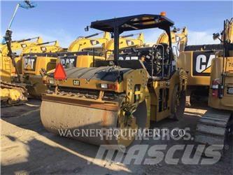 CAT CB68B Erdbauwalzen