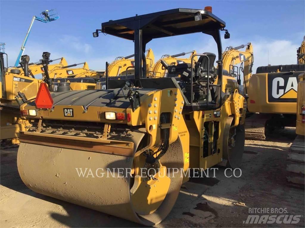 CAT CB68B Erdbauwalzen
