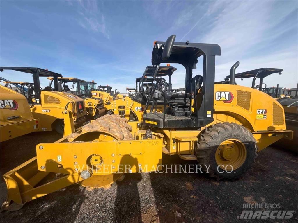 CAT CP7 Walzenzüge