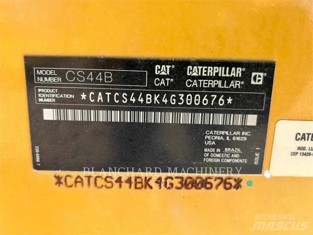 CAT CS44 Walzenzüge