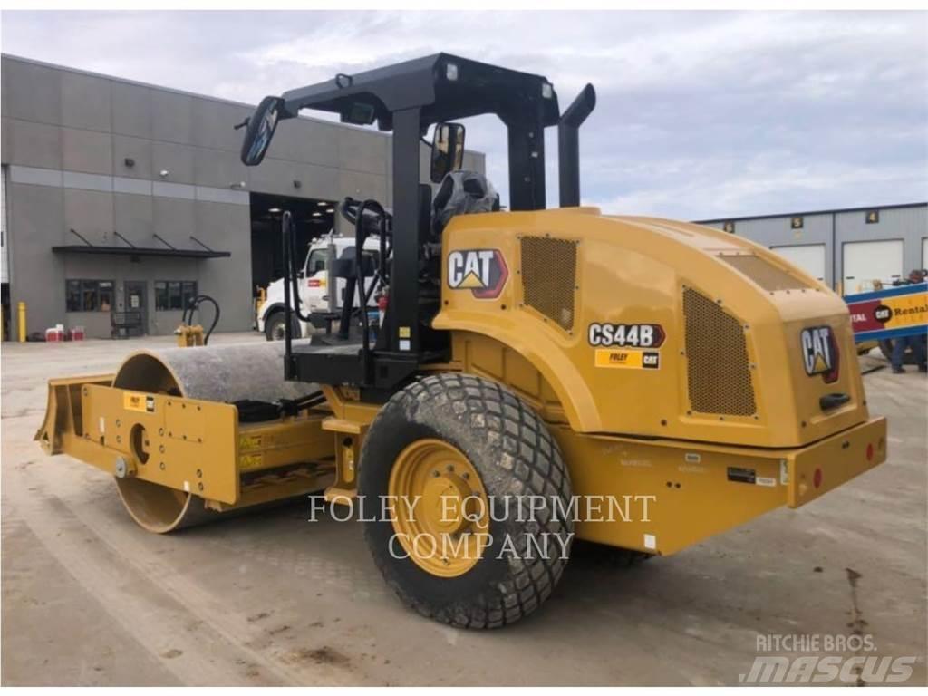 CAT CS44B Erdbauwalzen