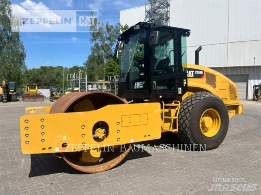 CAT CS68B Erdbauwalzen