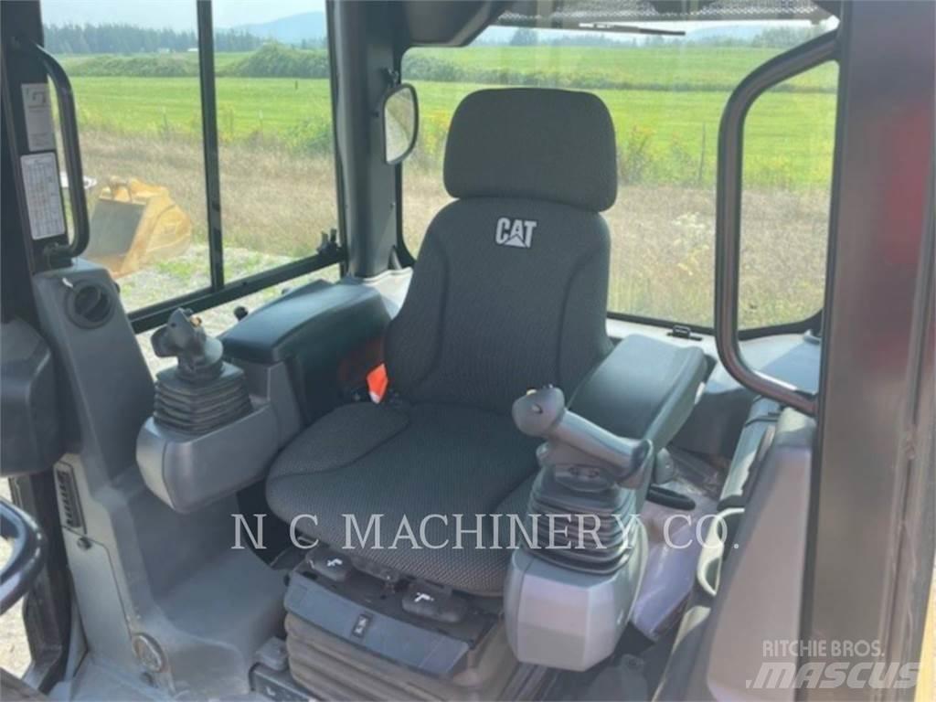 CAT D1 LGPCB Bulldozer