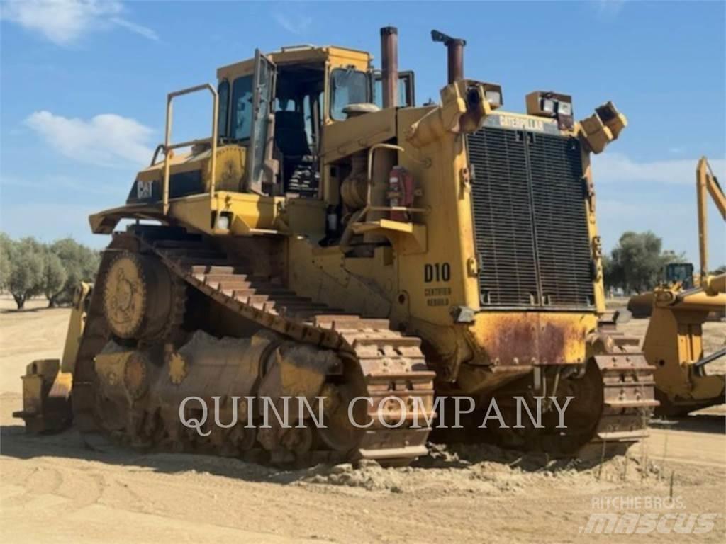 CAT D10 Bulldozer