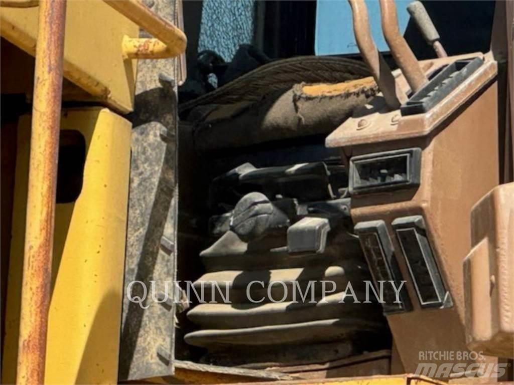 CAT D10 Bulldozer