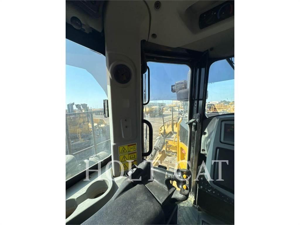CAT D10T Bulldozer