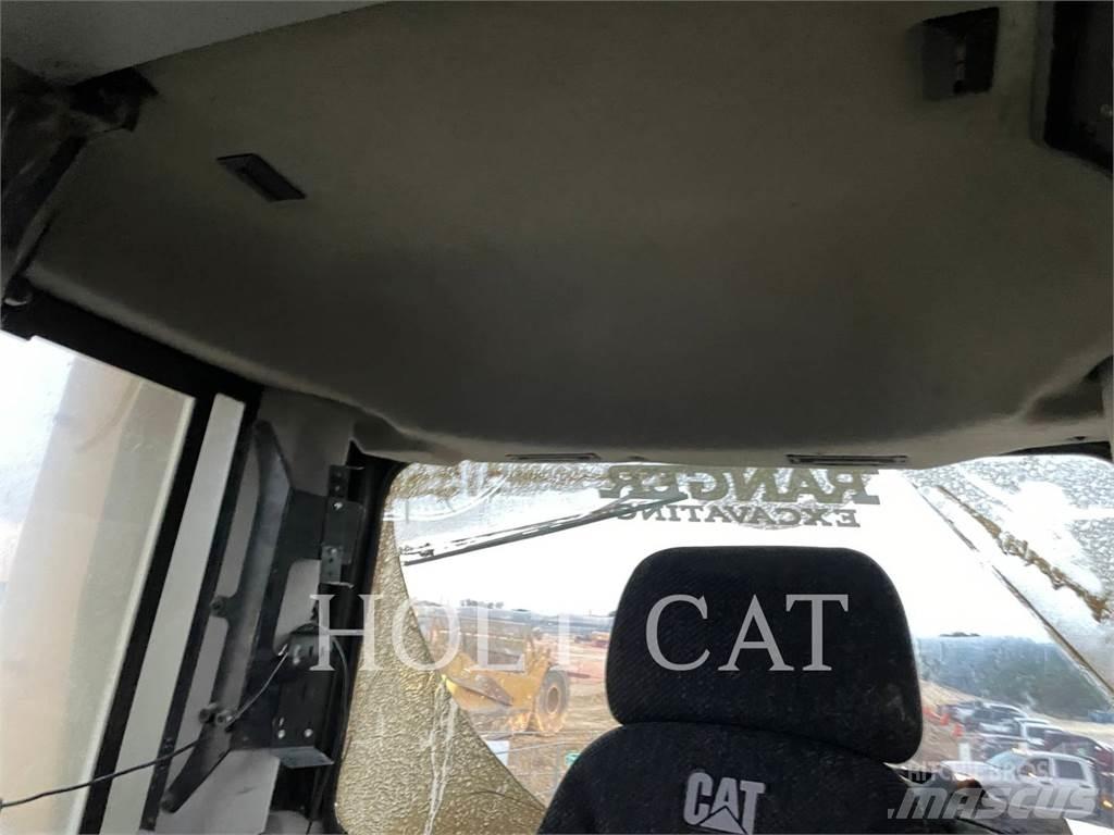 CAT D10T2 Bulldozer