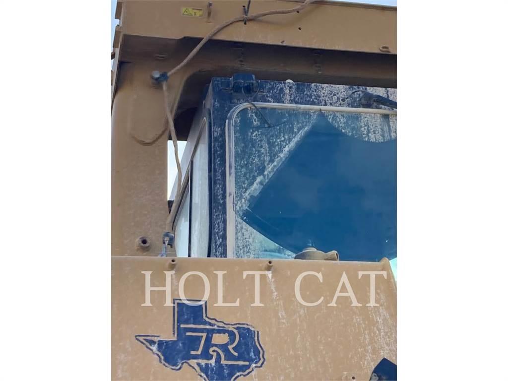 CAT D10T2 Bulldozer